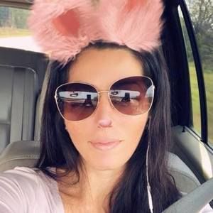 Meet your Posher, Nikki