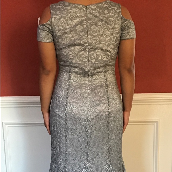 Elegant Dress - Picture 3 of 4