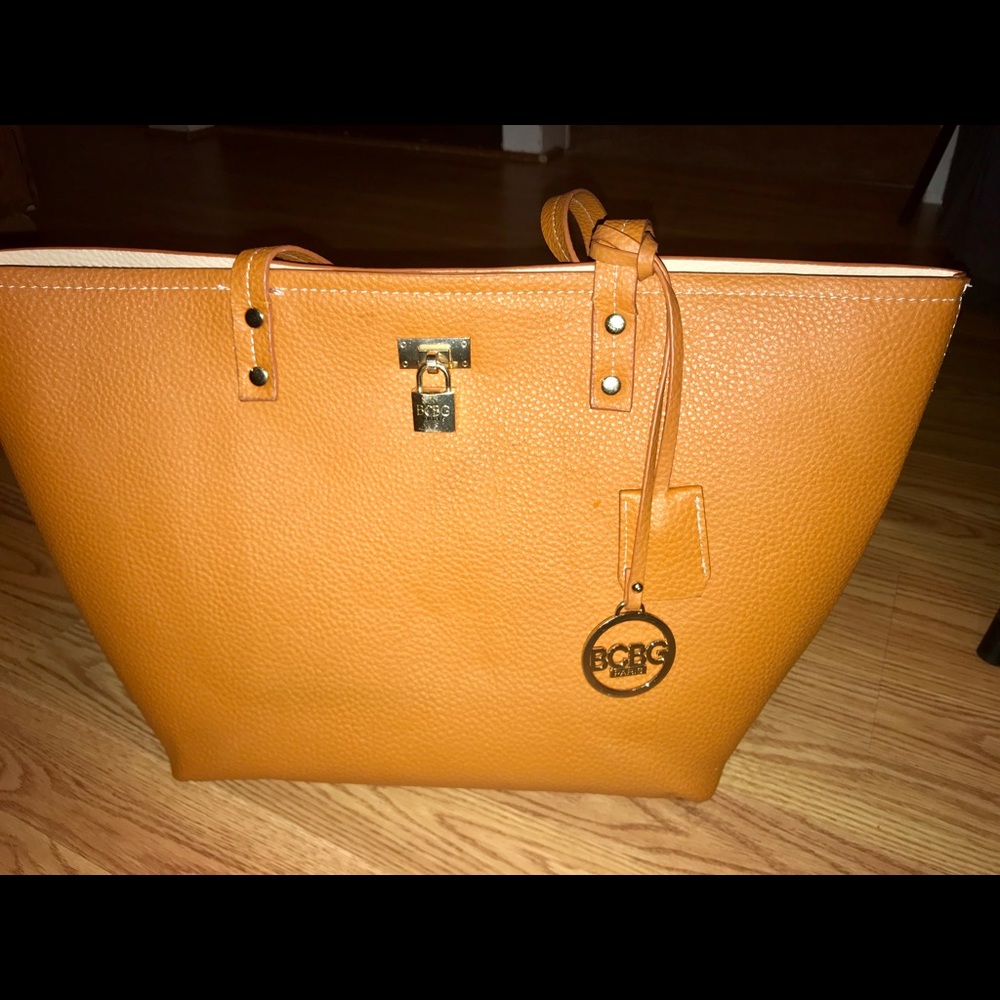 BCBG Purse free express crop jeans flip flops