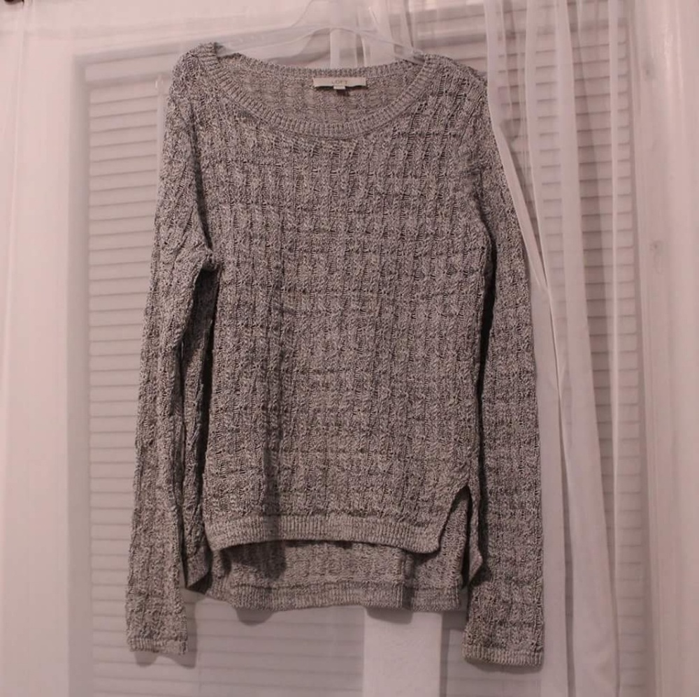 Ann Taylor LOF Light gray sweater, with tags