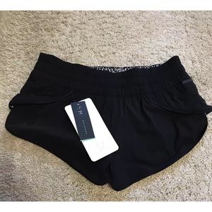 Lululemon Reversible Surf Short NWT SIZE 4