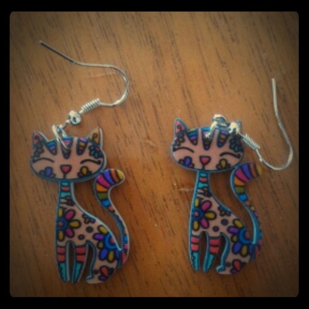 😻 Cute Cat Abstract Earrings 😸