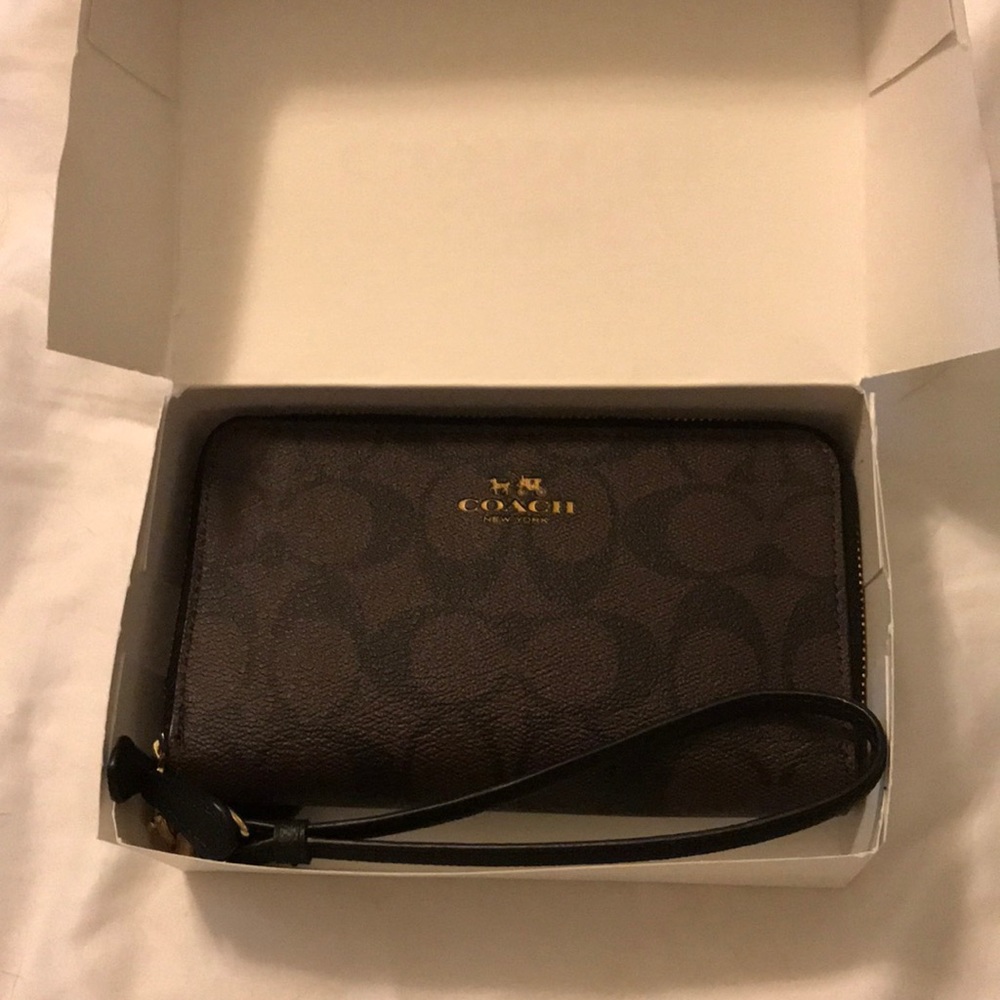 NWT coach wallet.