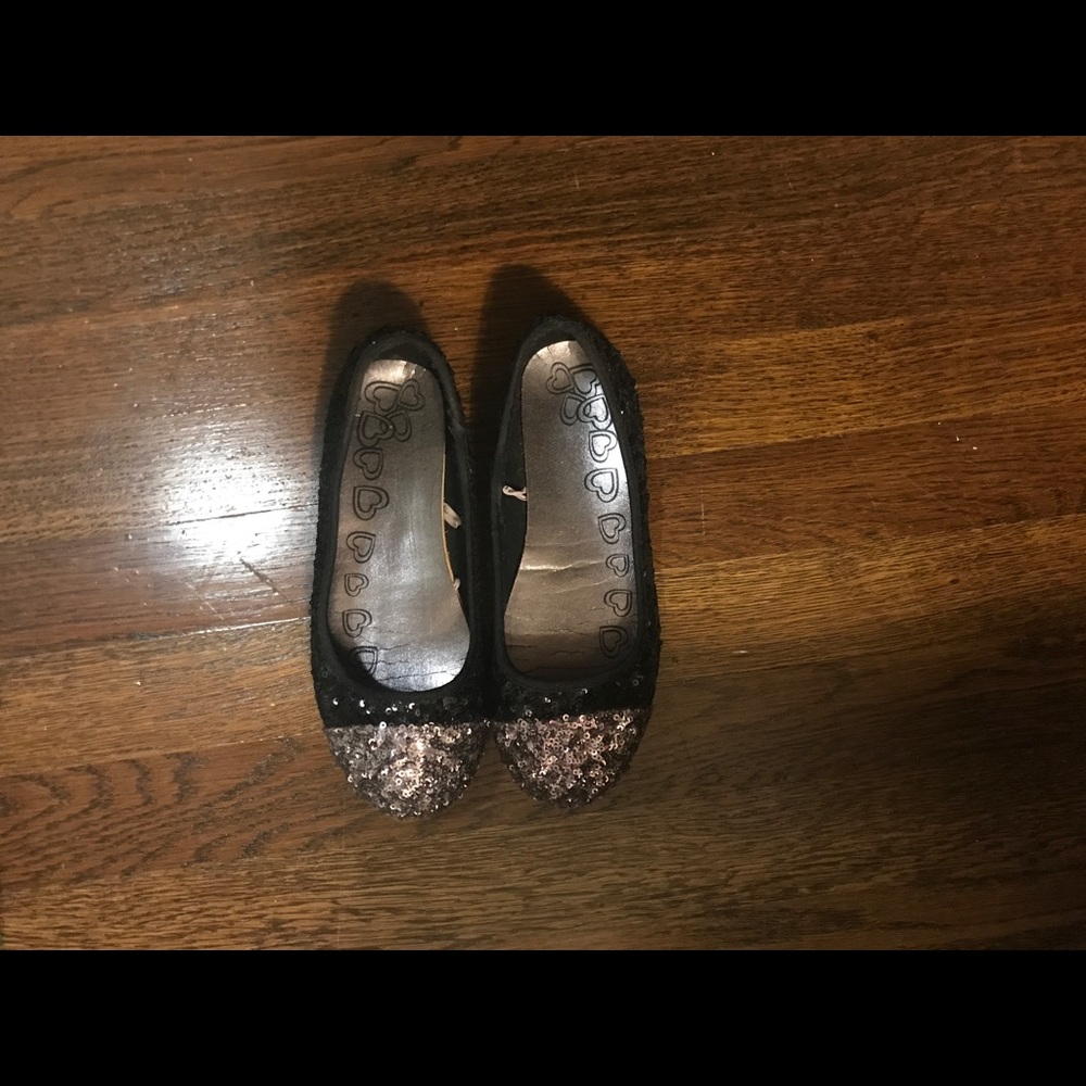 Black and silver sparkle flats