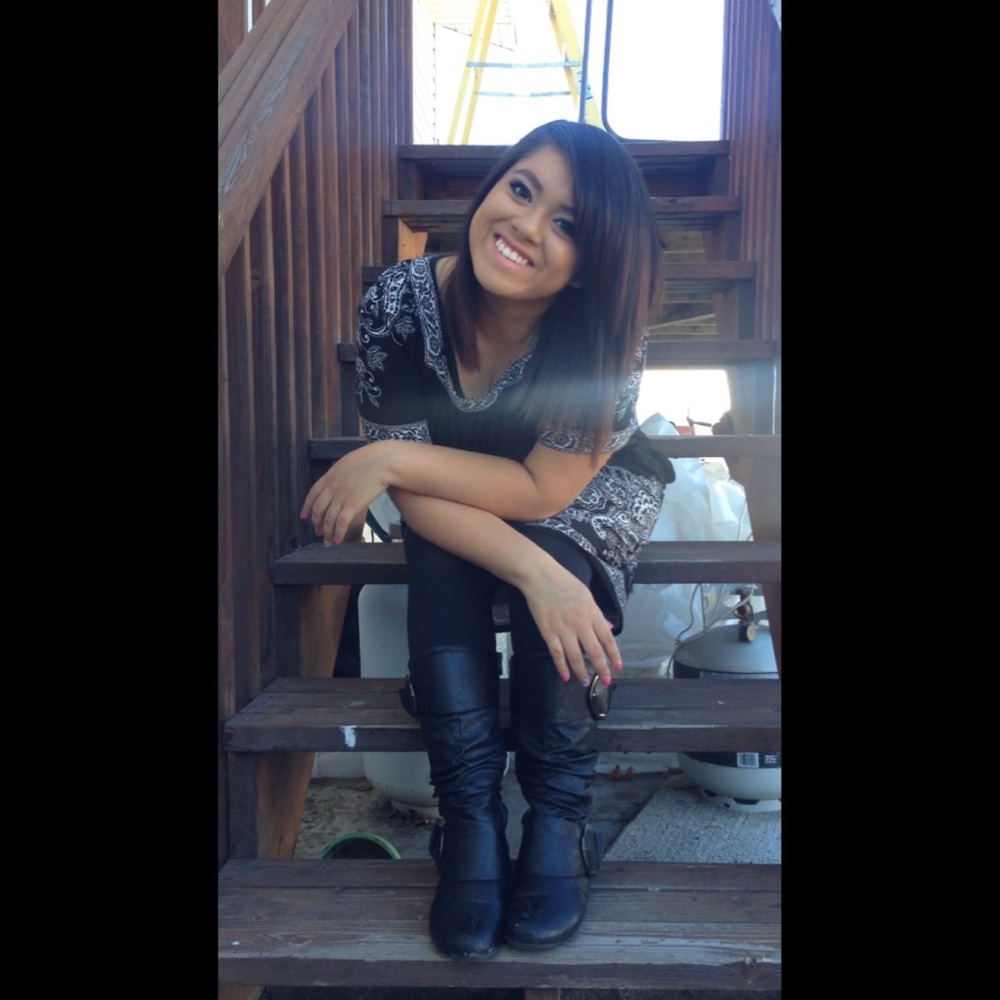 Meet your Posher, Mitzy