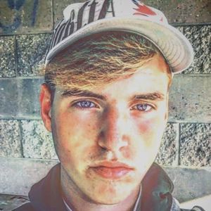 Meet your Posher, Collin