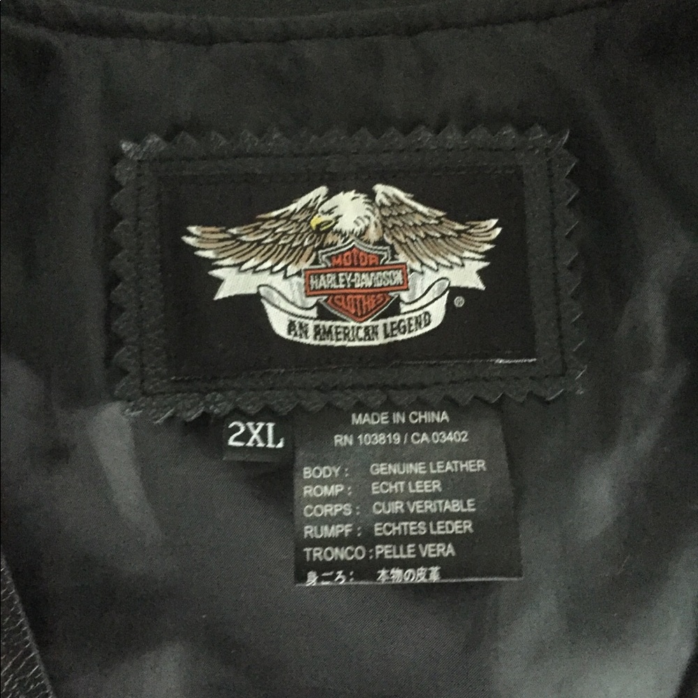 Men's leather Harley Davidson vest.