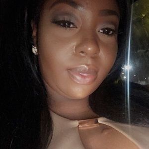 Meet your Posher, Makava