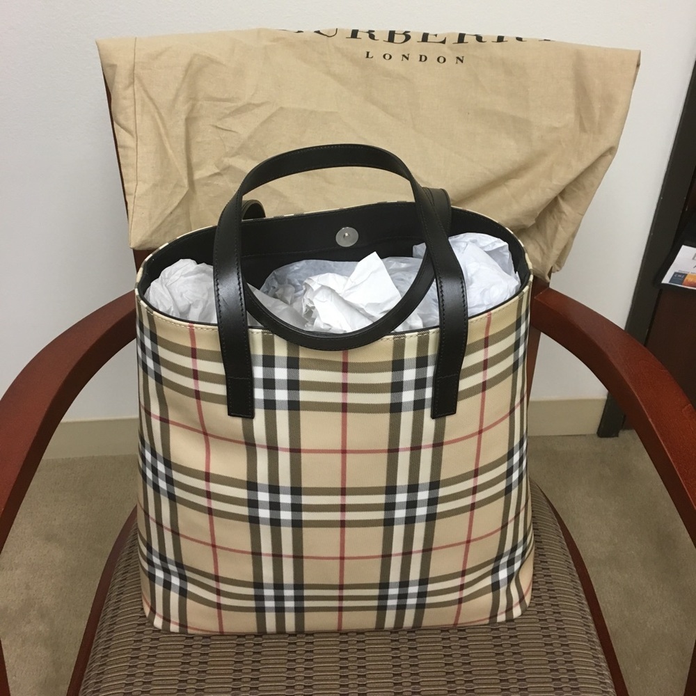Authentic Burberry Nova Check Tote *Price Firm*