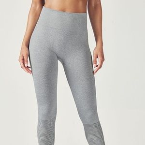 Fabletics High Waisted Seamless Leggings NWOT