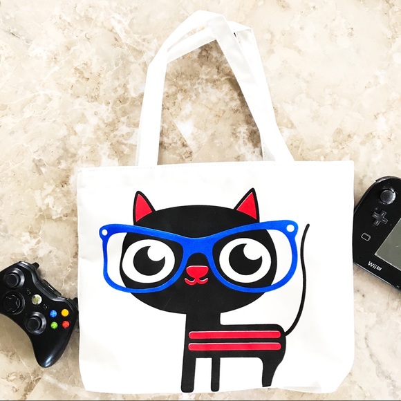 Caley + Lyn Handbags - COMIC CAT WHITE ZIP UP TOTE