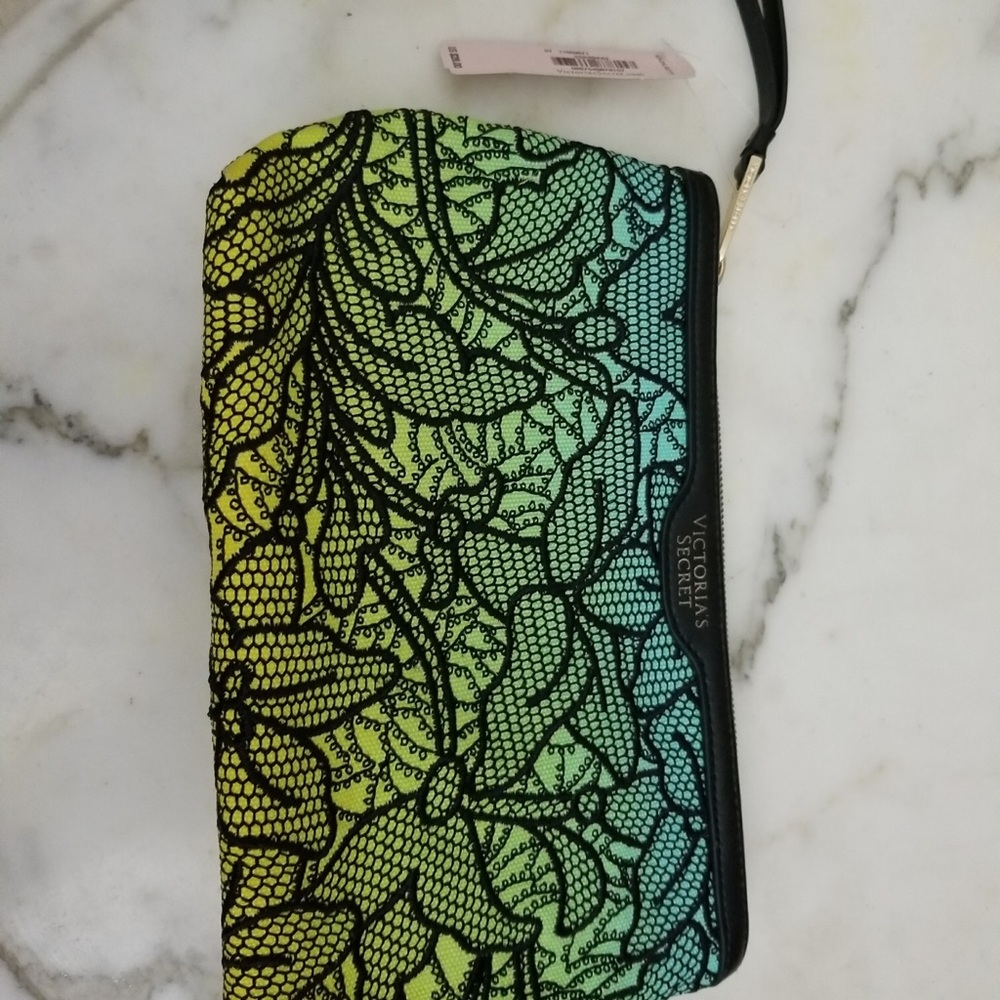 VS MAKEUP BAG