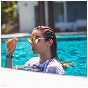 Meet your Posher, Lussea