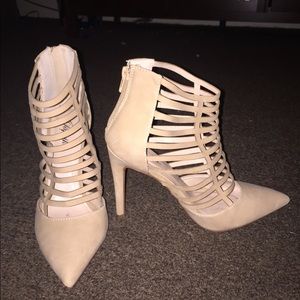 Never worn Tan Heels