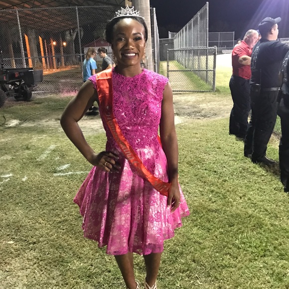 (An offer available) wore once, Pink formal dress - Picture 1 of 4