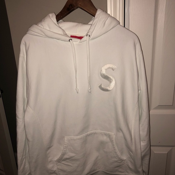 Supreme Tonal S Logo