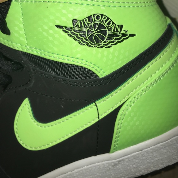 Air Jordan 1 retro basketball shoes - Picture 3 of 3