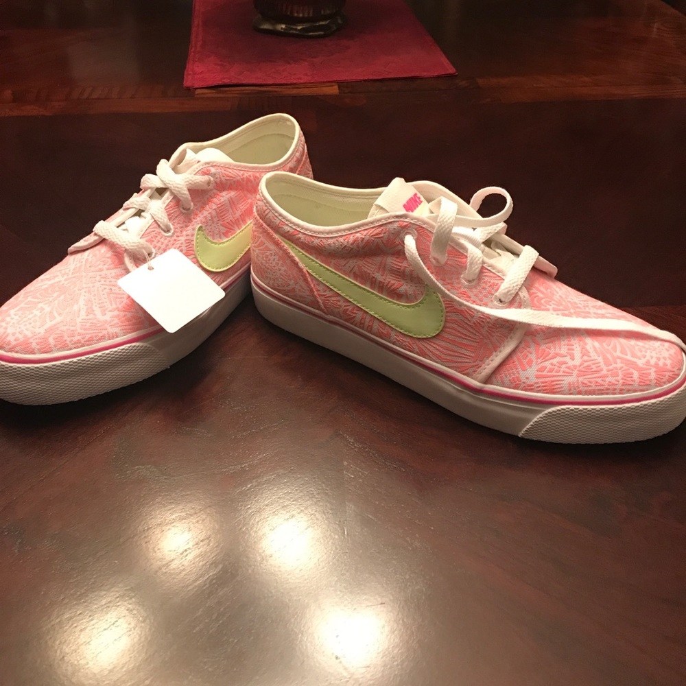 Nike