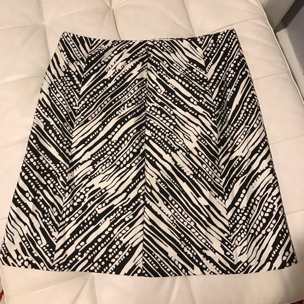 Black & white skirt, The Limited, size L, NWOT