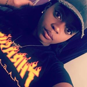 Meet your Posher, Teniya