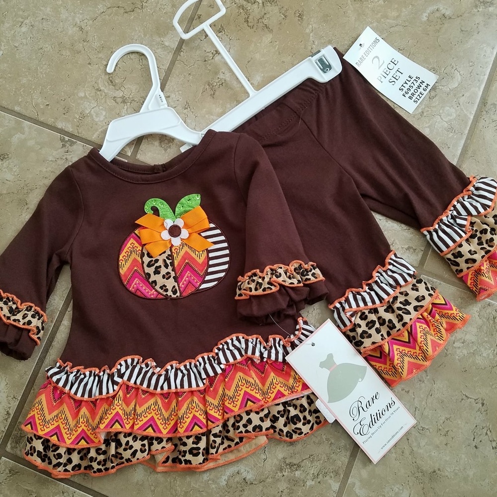 Adorable, Baby girl Thanksgiving outfit
