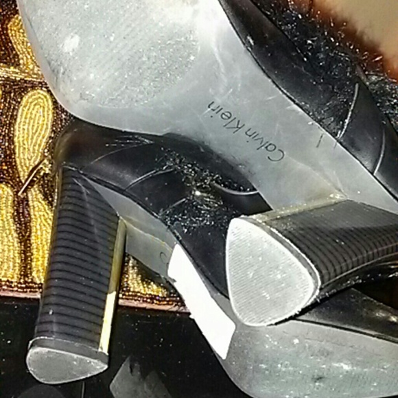 Calvin Klein Sized 5 boots. Like new. - Picture 8 of 8
