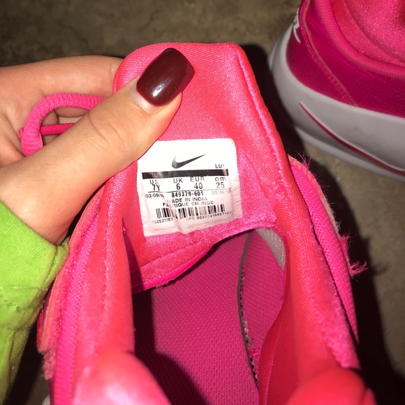 Nike basketball shoes - Picture 3 of 4