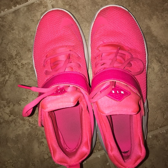 Nike basketball shoes - Picture 4 of 4