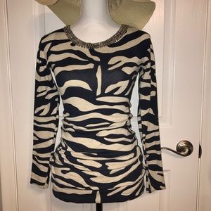 INC print sweeter with embellish neck line