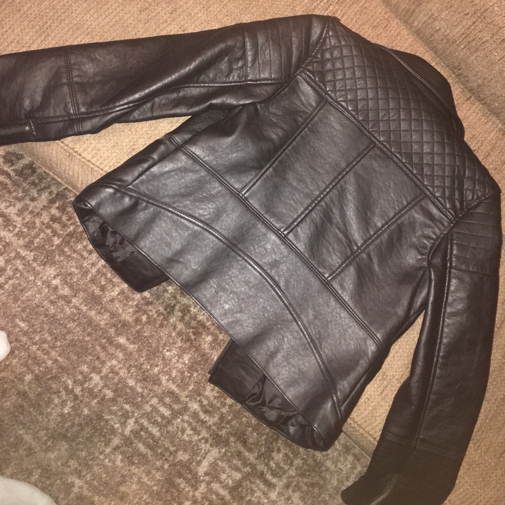 Womens Jacket - Picture 2 of 4