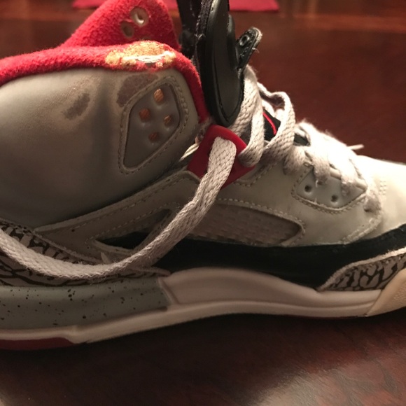 Used - Picture 2 of 3