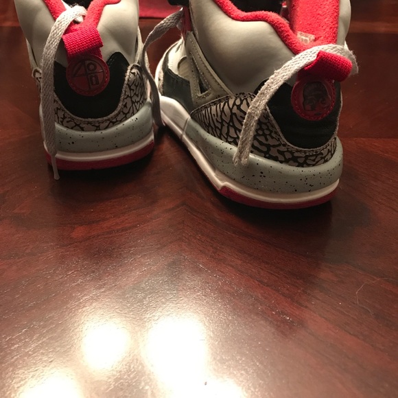 Used - Picture 3 of 3