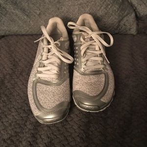 Nike free run leopard 5.0 sneakers