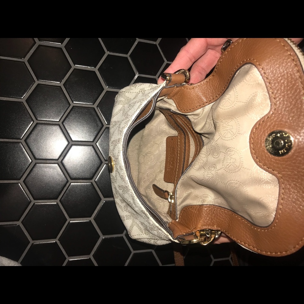 Michael kors bag - Picture 3 of 5