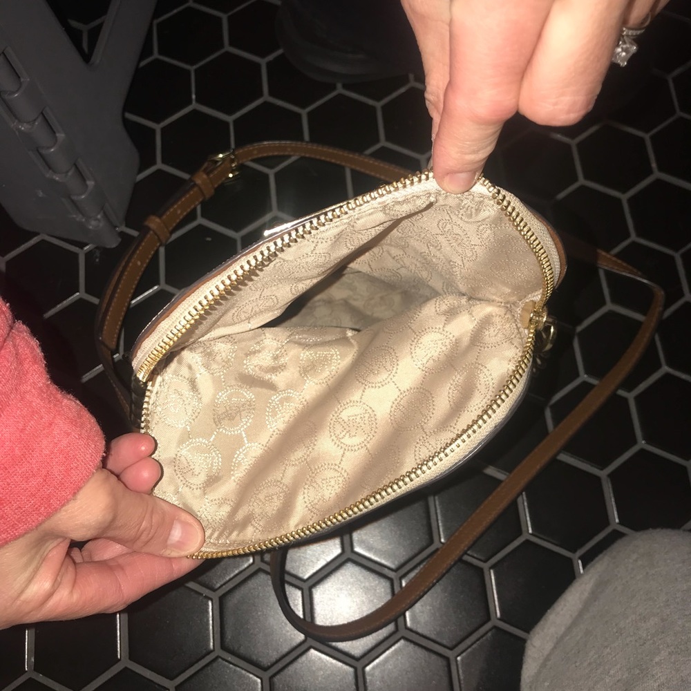 Michael kors bag - Picture 4 of 5