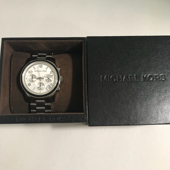 Michael Kors Watch - Picture 2 of 5