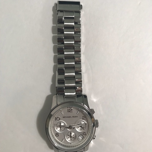 Michael Kors Watch - Picture 4 of 5