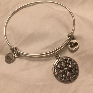 Alex&Ani