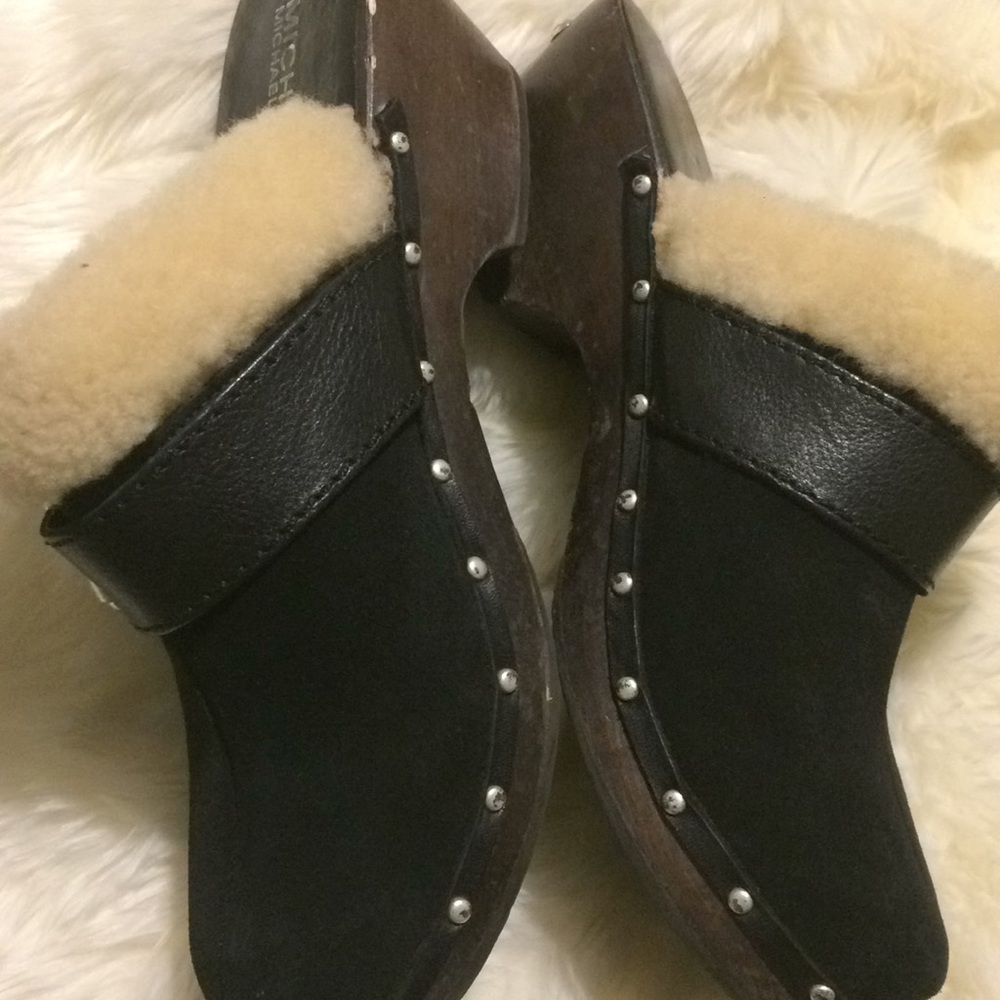 Woman Michael Kors suede fur wooden clogs 8.5