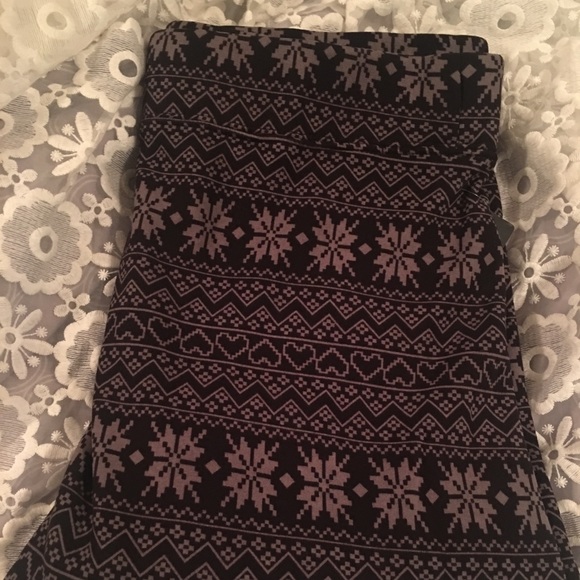 NEW 1X-2X TCB FauxFur Lined Winter Snowflake Leggings NWT - Picture 2 of 15