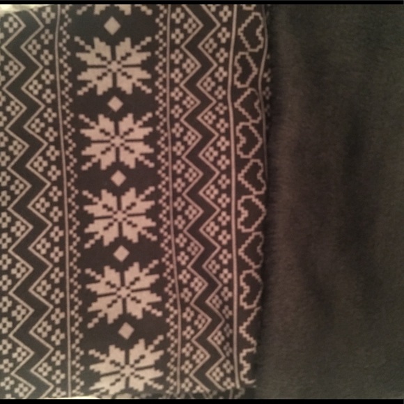 NEW 1X-2X TCB FauxFur Lined Winter Snowflake Leggings NWT - Picture 4 of 15