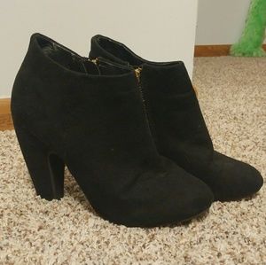 Mossimo black suede ankle booties 7