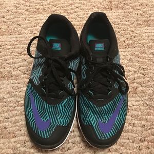 Nike running shoes, size 7.5
