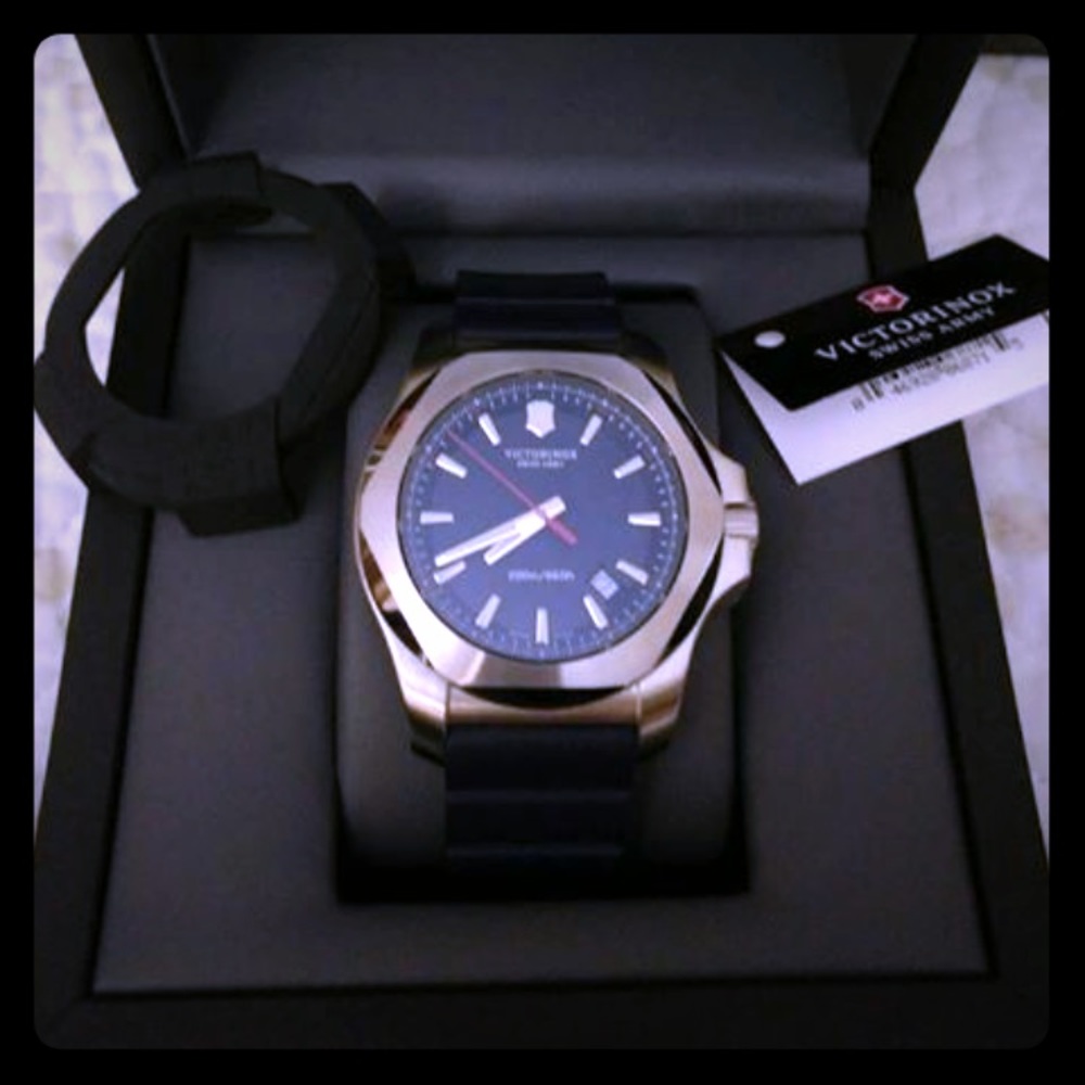 Men’s victorinox Swiss army