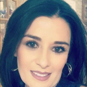 Meet your Posher, Gina