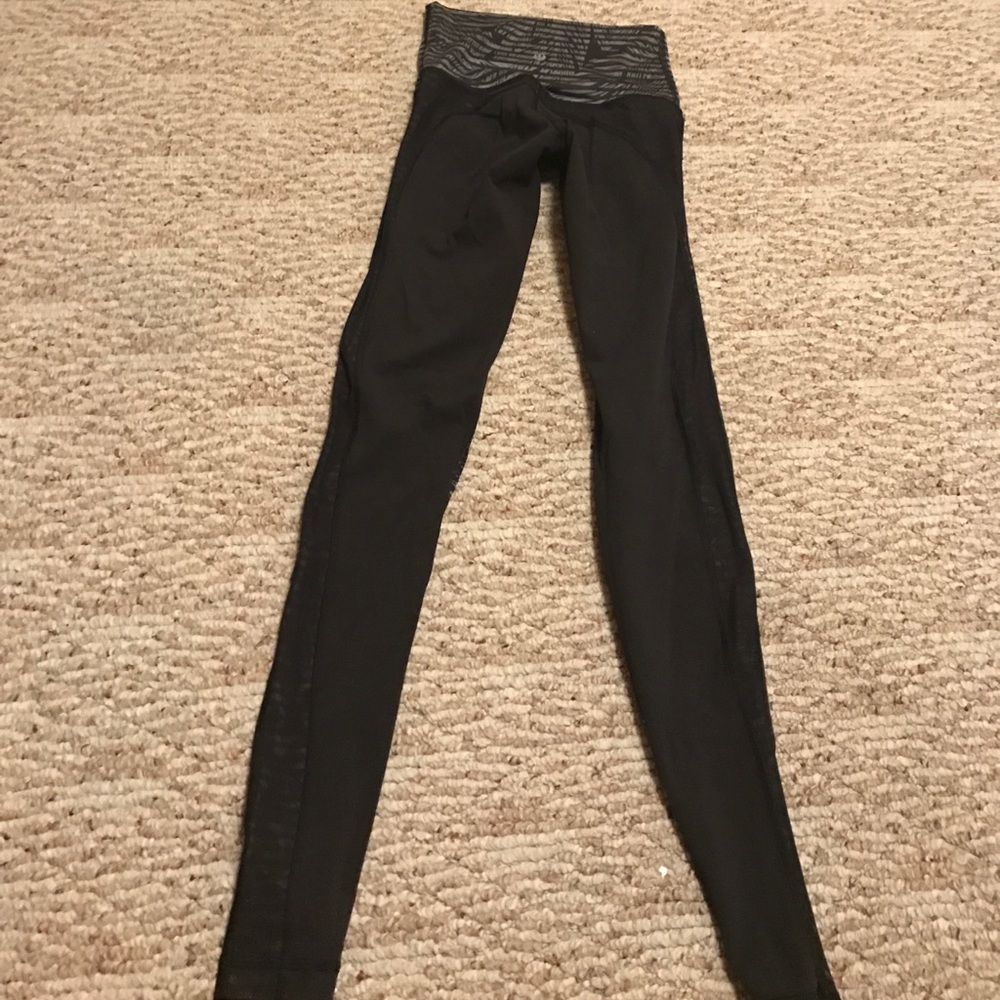 Lululemon tights, size 2