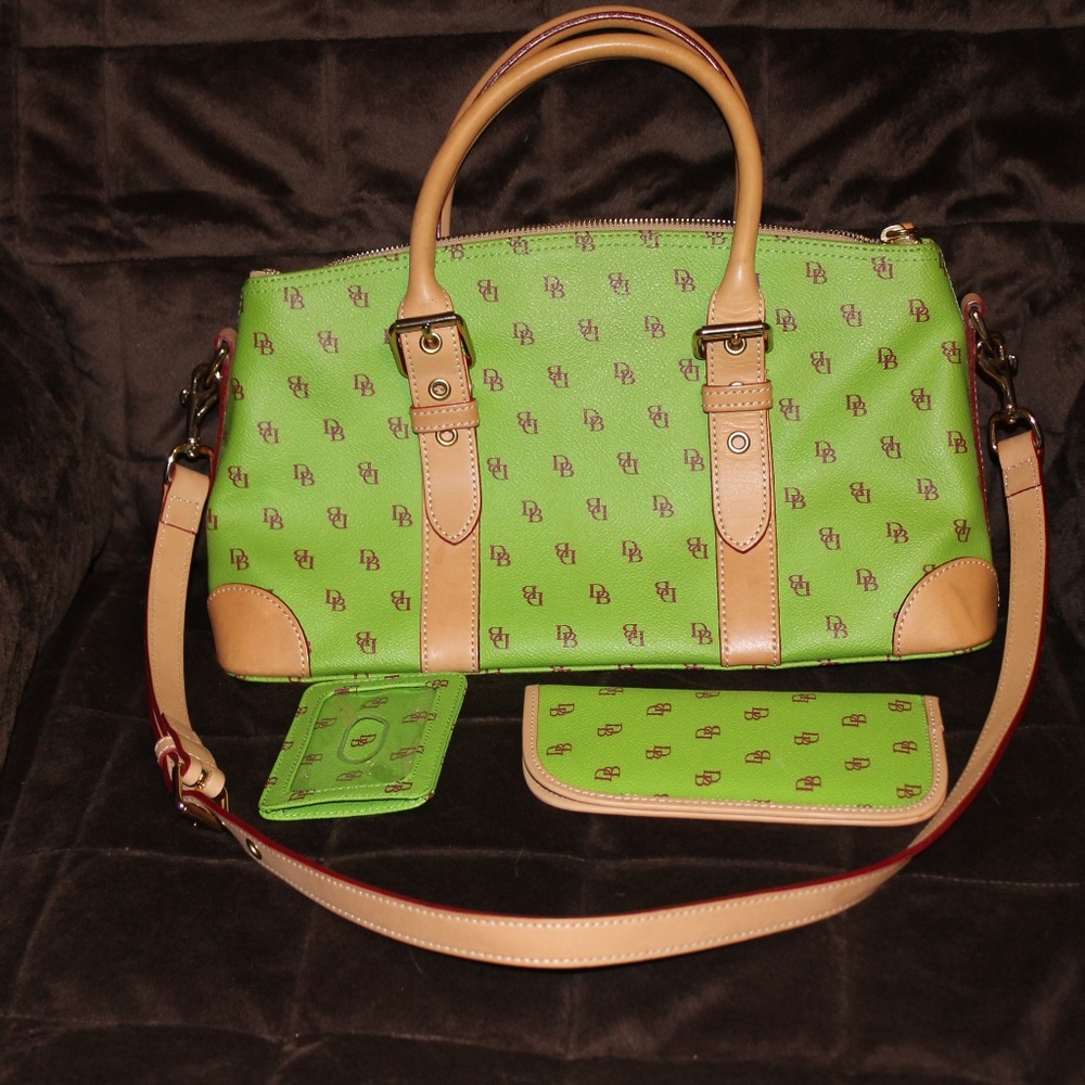 Dooney &  Bourke monogram Satchel w/accesories