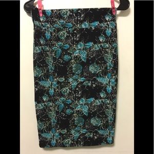 Lula Roe Cassie skirt