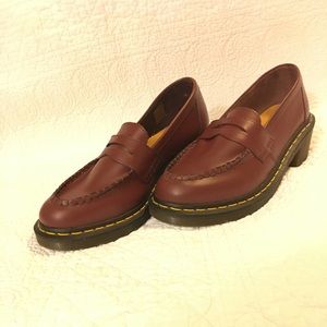 NWOB Size 9 Doc Marten Wine Red Penny Loafers