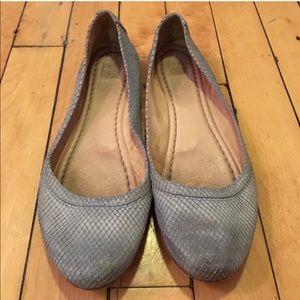 Frye Carson Ballet Flat in grey